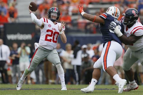 Ex Ole Miss Qb Shea Patterson Announces Hell Transfer To Michigan