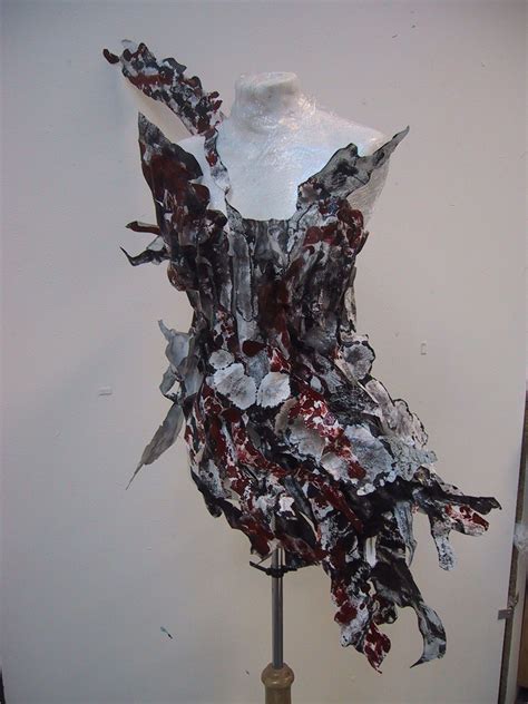 Paper Dress, 2006, Jane Woodman #dress #fashion #paper #art #asymmetric