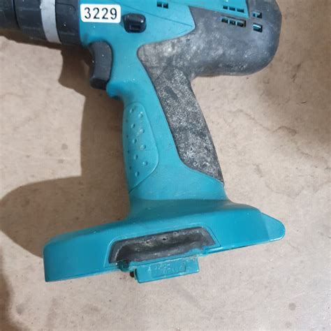 Makita 8391D 18V Cordless Combi Drill With 2 Batteries And Charger For