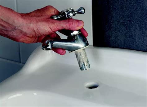 How To Fit And Repair Taps Help And Ideas Diy At Bandq