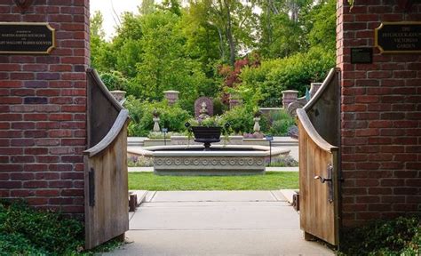 Slideshow image.....Lauritzen Gardens.....Omaha's Botanical Gardens Botanical Center, Omaha ...