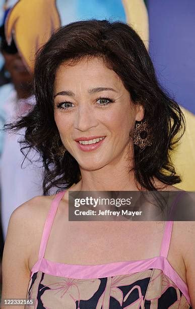147 Moira Kelly Photos & High Res Pictures - Getty Images
