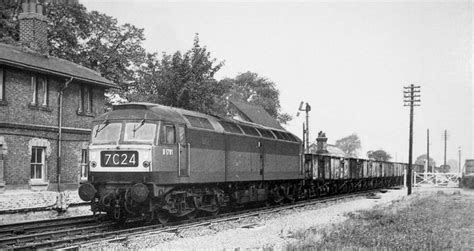 Pin by Neil Dickinson on Diesel Locomotives | Diesel locomotive ...