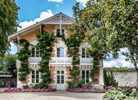 Le Jardin Des Plantes Nantes Architecture Nantes House Styles