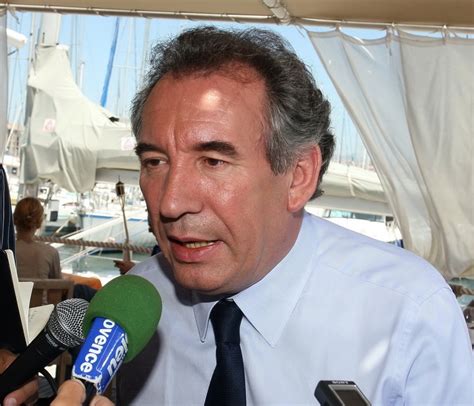 François Bayrou présente le contenu du projet de loi de moralisation de