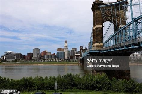 Covington Ky Skyline Photos and Premium High Res Pictures - Getty Images