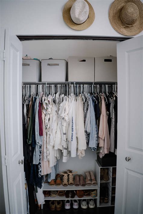 Closet Organization diy Closet Apartment, Closet Bedroom, Apartment Living, Bedroom Decor ...