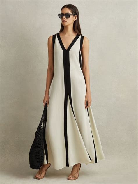 Colourblock Maxi Dress In Blackcream Reiss