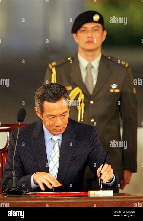 Lee Hsien Loong Singapores New Hi Res Stock Photography And Images Alamy