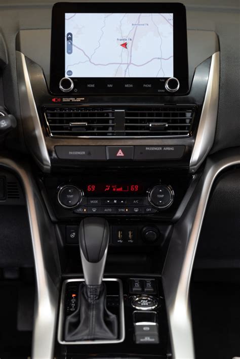 2022 Mitsubishi Eclipse Cross (Interior-3) - Mitsubishi Motors Canadian ...