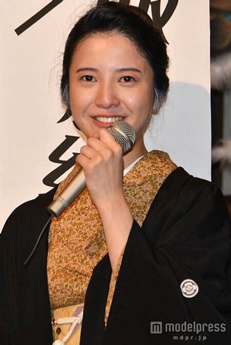 《花子与安妮》结束拍摄 吉高由里子落泪 曾考虑不再拍戏 日本频道 人民网