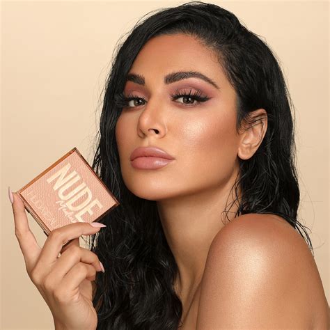 Nude Obsessions Palette de 9 ombres à paupières de HUDA BEAUTY SEPHORA