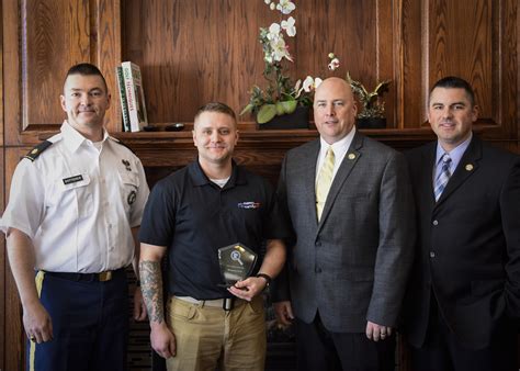 Guardsman Receives Award for Combating Drugs in his Commun… | Flickr