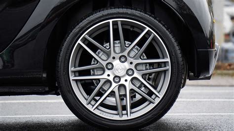 Free picture: rim, tire, fast, wheel, aluminum, car, vehicle ...