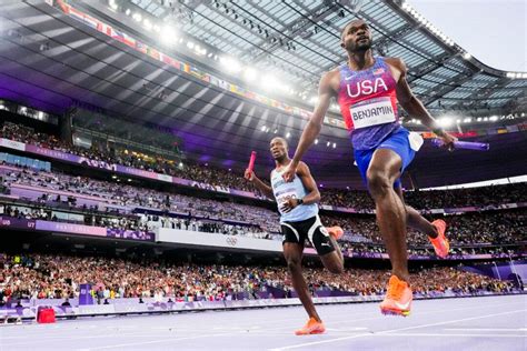 Benjamin Of Us Holds Off Tebogo Of Botswana To Win Mens 4x400 Relay At