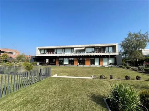 Casa En Venta De 7 Dorm Condominio Las Brisas De Chicureo MercadoLibre