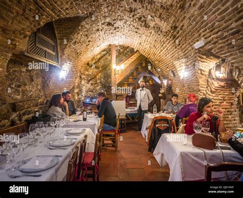 Restaurante Sobrino De Botin Fotografías E Imágenes De Alta Resolución