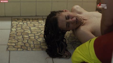 Philine Schmölzer nude pics page