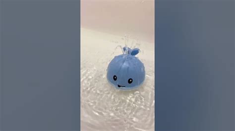 Кит фонтанчик для купання - YouTube