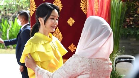 Penampilan Istri Presiden Korsel Kim Keon Hee Viral Ini Rahasia Awet