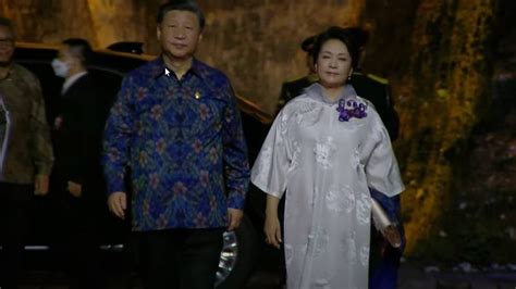 Foto Makan Malem Bareng Jokowi Xi Jinping Hingga Presiden Fifa Pakai Batik