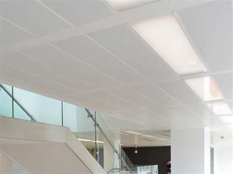 Pannelli Per Controsoffitto In Metallo KNAUF ARMSTRONG METAL LINEAR AND