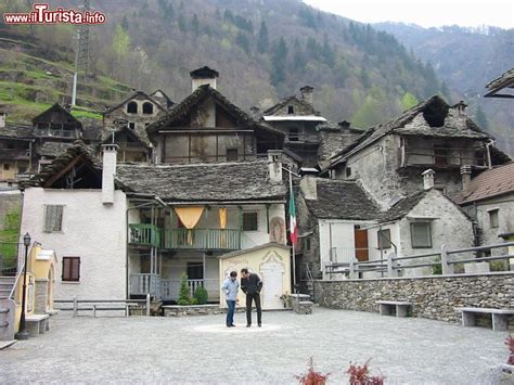 Il Centro Storico Di Viganella In Piemonte Il Foto Viganella