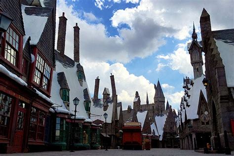 6 Things Fans Will Love About 'Wizarding World of Harry Potter'