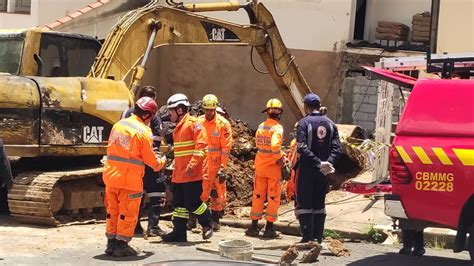 Trabalhador Morre Soterrado Na Zona Leste Not Cias De Po Os De Caldas