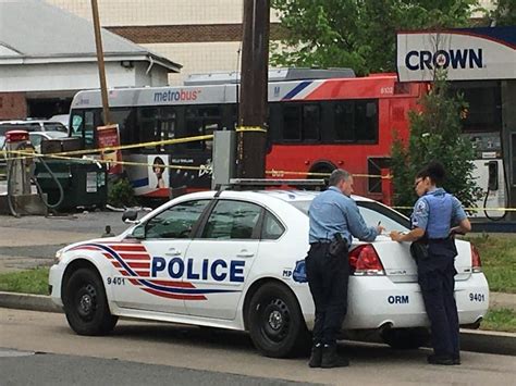 Pedestrian Struck And Killed By Hijacked Metrobus In Dc Police Say The Washington Post