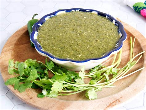 Roasted Jalapeno Salsa Verde Recipe With Tomatillo Mexican Made Meatless™