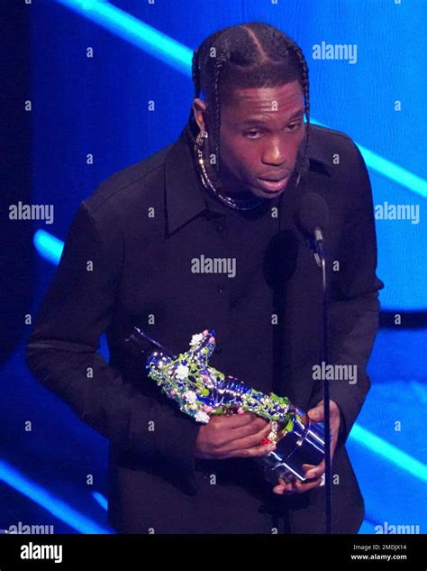 Travis Scott accepts the award for best hip-hop for "Franchise" at the ...