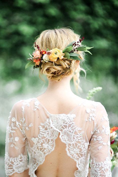 How To Start Planning Your Wedding Flowers Wedding Planning Tip 289 Boho Bridal Hair Flower