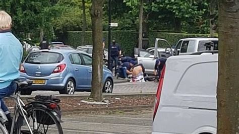 Politie Voorkomt Beroving Zundert N Verdachte In Arm Geschoten