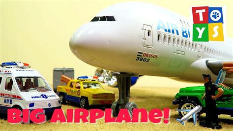 Unboxing And Playing Big Airplane Airport Play Set Big Aeroporto