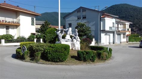 Seguim Treballant Per Embellir Diferents Punts De Sant Joan Les Fonts