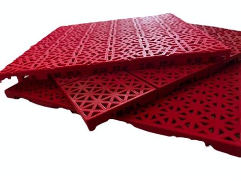 Polyvinyl Chloride Pp Red Pp Interlocking Tile Size X Feet