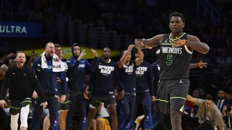 Sektaður um sex milljónir fyrir að tala um getnaðarlim sinn Vísir