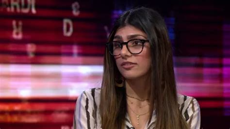 Mia Khalifa ‘achei Que Pudesse Fazer Do Pornô O Meu Segredinho Mas O