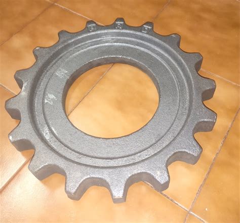 Rumax Steel Sprocket Wheel For Industrial At Best Price In Coimbatore