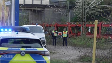 Neumarkt Mann Von G Terzug T Dlich Erfasst Polizei Fahndet Nach Drei