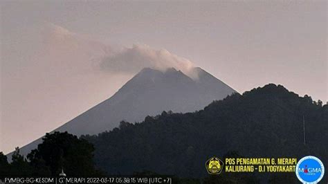 UPDATE Gunung Api Level 3 Siaga Gunung Semeru Alami 13 Kali Gempa