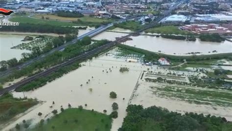 Le Piogge In Emilia Romagna Il Meteorologo La Crisi Del Clima