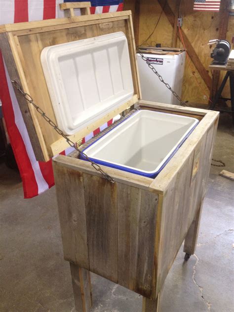 Rustic Wooden Cooler Box Plans