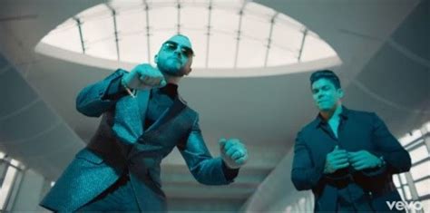 Jerry Rivera Y Yandel Lanzan Mira En Salsa Y Reguet N Videos La