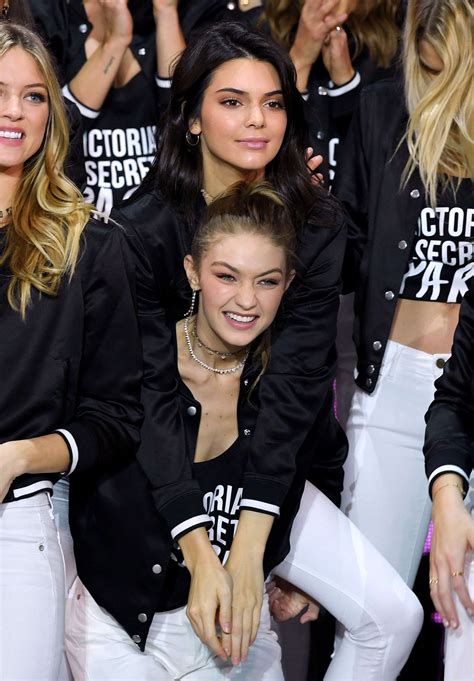 Gigi Hadid And Kendall Jenner Victorias Secret Fashion Show Photocall