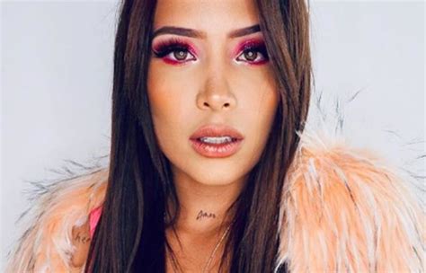 La Cantante E Influencer Luisa Fernanda W Presenta Su MÁs Reciente