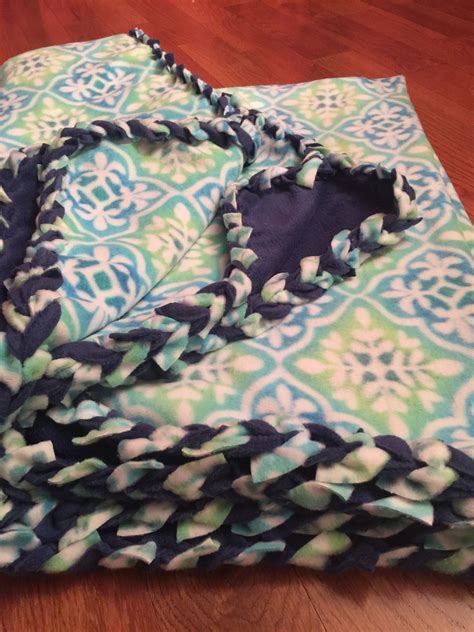 How To Make A Blanket With No Sewing At Peggy Landa Blog