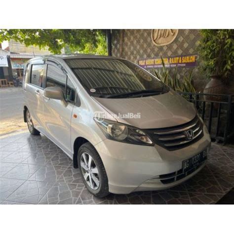 Mobil Honda Freed E PSD 2009 Matic Bekas Pajak Baru Harga Nego Di