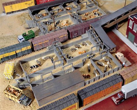 Walthers Cornerstone Series Kit Ho Scale Stockyard Buildings Amazon